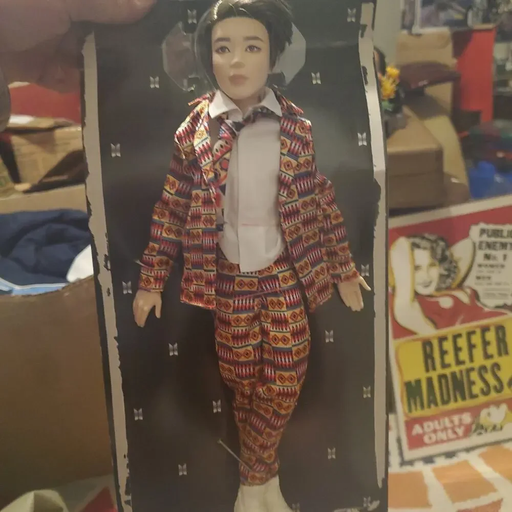 K Pop - Picture 1 of 1